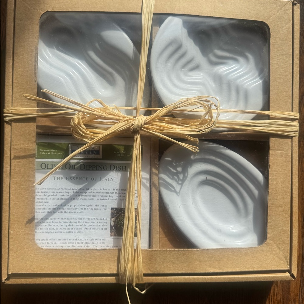 White Olive Oil Dipping Dishes Set - Picture 2 of 4